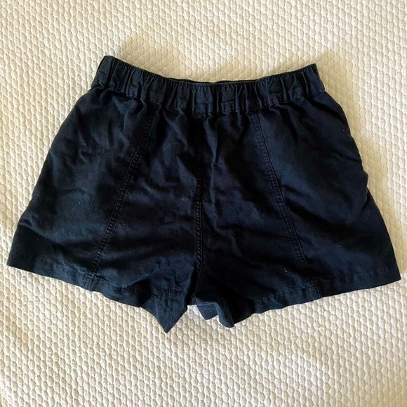 black linen Madewell shorts - Picture 2 of 2